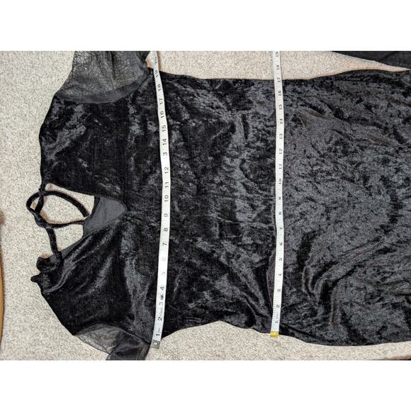 Witchy Velvet Gothic Dress - Picture 6 of 6